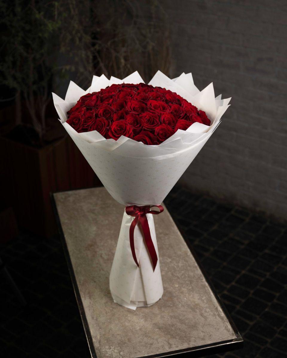 Classic Red Rose Wrap Bouquet 🌹🎁